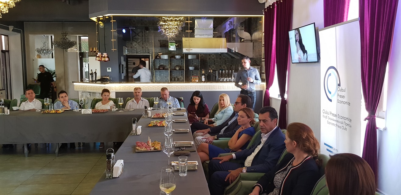 Întâlnire off the record cu investitorul Frank Ariff